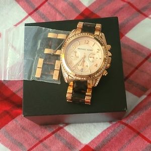 Micheal kor 2 tone ,tortious band